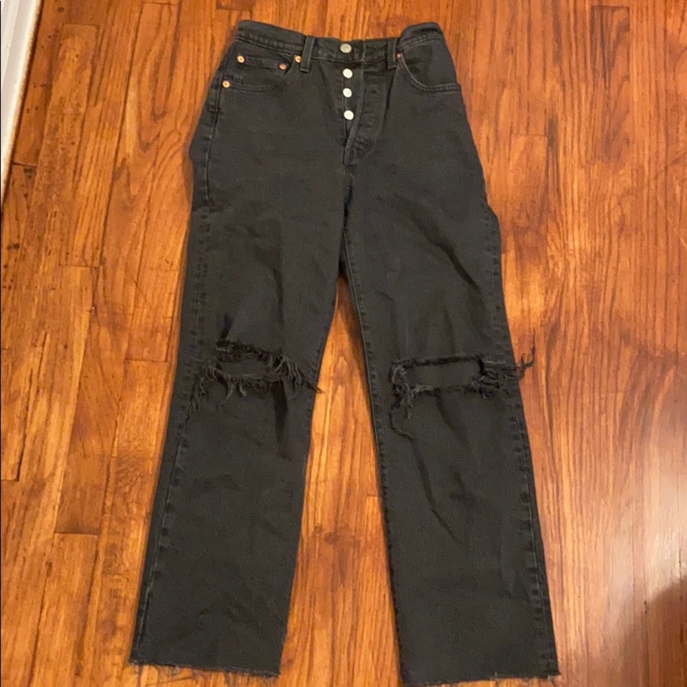 Levi’s ribcage straight legged jeans!
